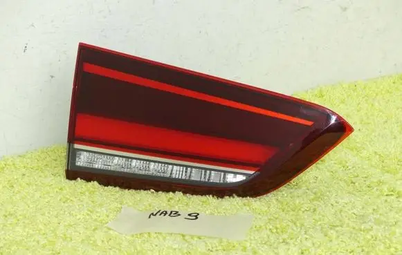 BMW X1 F48 F49 Tailgate rear/tail lights H7747771707 F03761000E