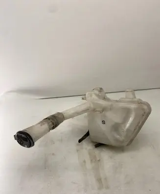 Toyota Urban Cruiser (XP110) Windshield washer fluid reservoir/tank 060851316