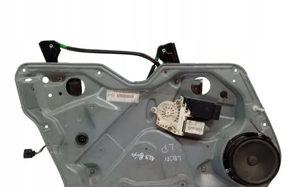 Seat Leon (1M) Front window lifting mechanism without motor 1M1851714