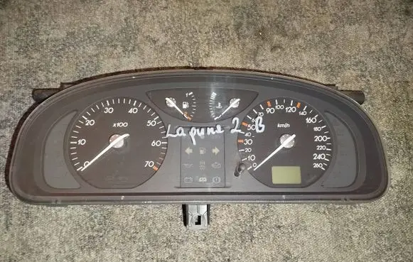 Renault Laguna II Speedometer (instrument cluster) 8200170293 501018530044