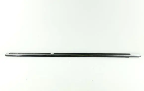 Toyota Avensis T250 Rubber seal rear door window/glass 