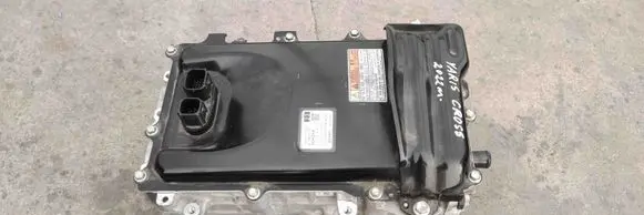 Toyota Yaris Cross Voltage converter inverter 1561000480 G9200K2011