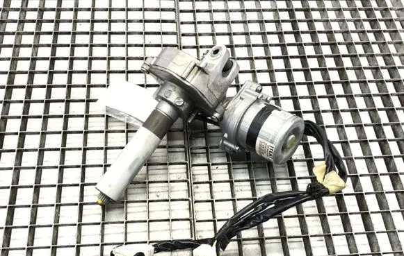 Toyota Auris 150 Power steering pump 45200-02281