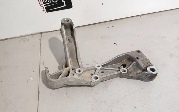 Volkswagen Touran II Front lower control arm/wishbone 1K0199296 15092003