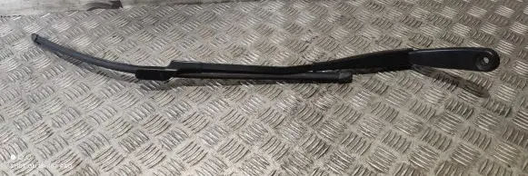 Volvo XC60 Front wiper blade arm 30753530