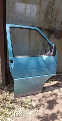 Volkswagen Transporter - Caravelle T4 Front door