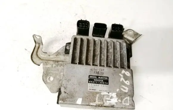 Toyota RAV 4 (XA30) Fuel injection control unit/module 8987120070 131000-1371