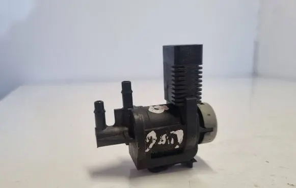 Audi A6 S6 C6 4F Turbo solenoid valve 1K0906283A