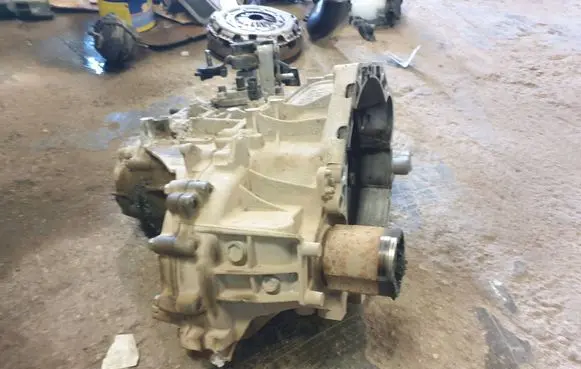 Hyundai Kona I Manual 6 speed gearbox 2623