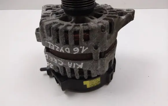 KIA Ceed Generator/alternator 373002A850 2611067