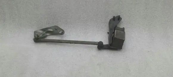 Mercedes-Benz S W221 Headlight/headlamp level sensor A0105427717