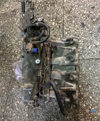 Nissan Almera N16 Intake manifold
