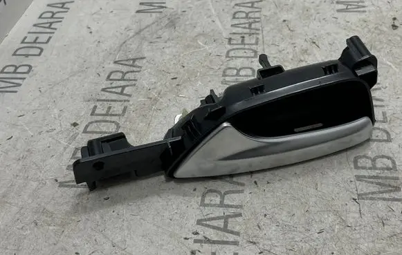 Mercedes-Benz ML W166 Front door interior handle A1667600561