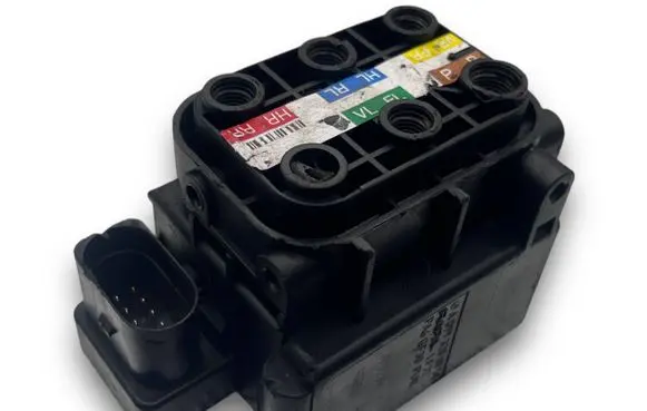 Mercedes-Benz E AMG W213 Central body control module S3461 A0993200058