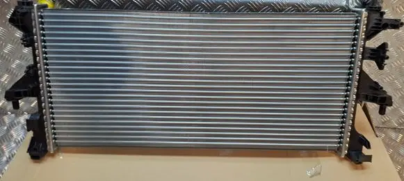 Coolant radiator