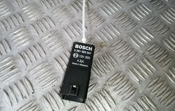 Chevrolet Captiva Glow plug pre-heat relay 0281003041