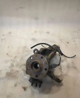 Seat Altea Front wheel hub 