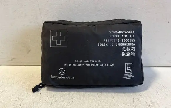 Mercedes-Benz EQC First aid kit