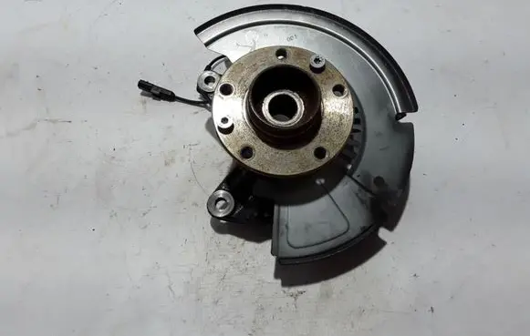 Renault Captur II Front wheel hub 400152378R