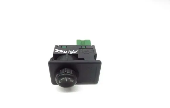Nissan Primera Wing mirror switch