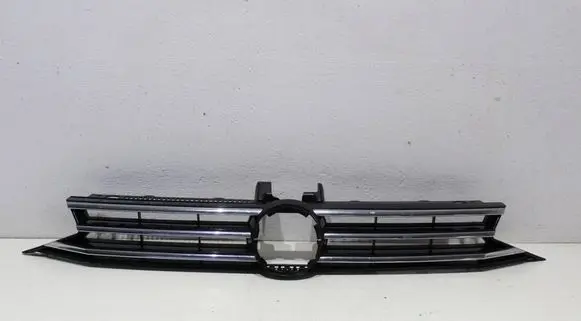 Volkswagen Touran III Front bumper upper radiator grill 5TA853653