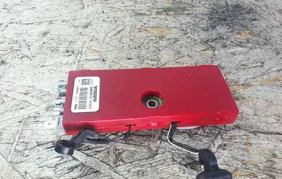 Volvo V70 Aerial antenna amplifier 30679717