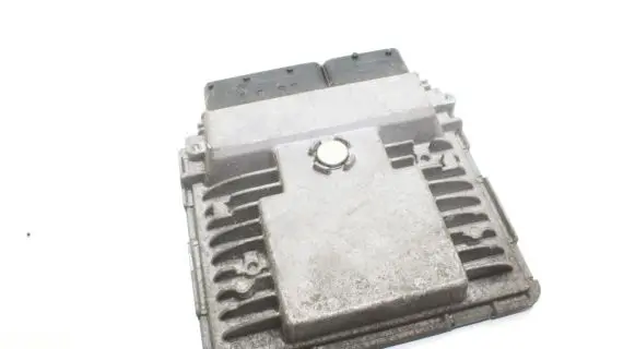 Skoda Fabia Mk2 (5J) Engine control unit/module 03F906070HK 03F907309AK