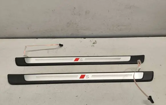 Audi Q6 e-tron Front sill trim cover 85E947418A 85E947417A