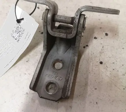 Hyundai Santa Fe Front door upper hinge