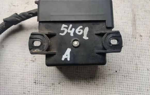Volkswagen II LT Glow plug pre-heat relay 2D0911253 899063000