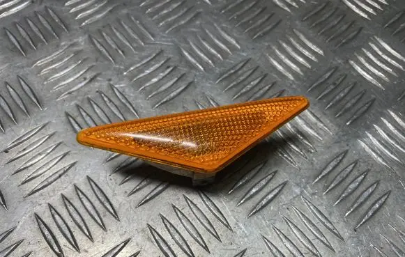 Ford Focus Front fender indicator light XS4H3K354A