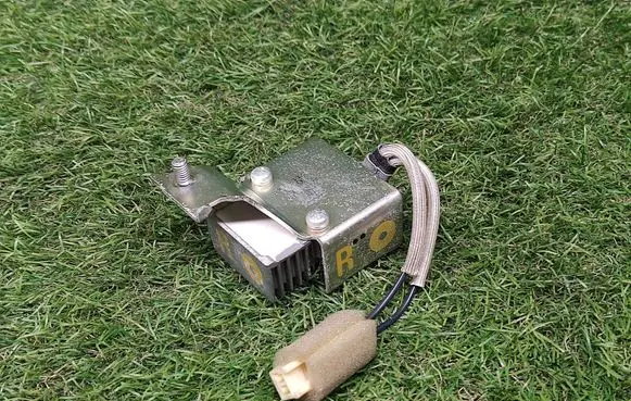 Toyota Prius (NHW20) Heater blower motor/fan resistor 4453547020 0567770810