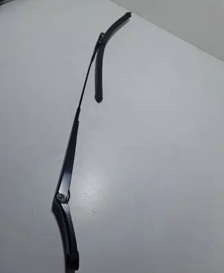 Volkswagen PASSAT B6 Front wiper blade arm 3C1955410B
