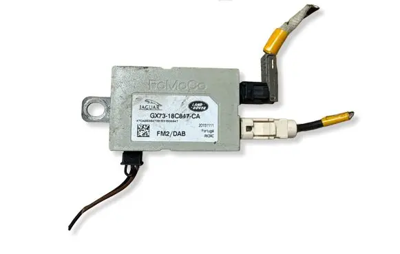 Jaguar XE Aerial antenna amplifier GX7318C847CA