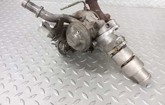 Citroen C5 Turbo GT1238Z 7703320001 LF101485F