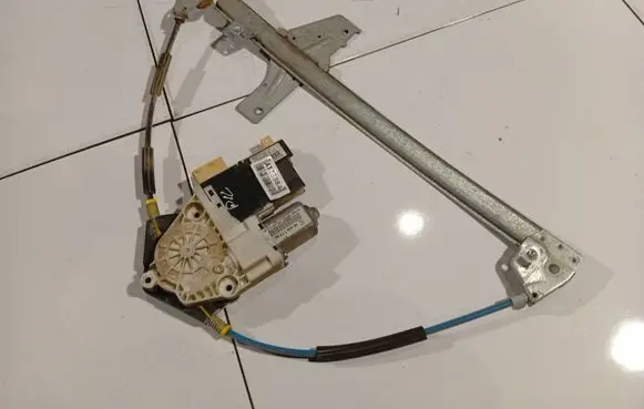 Peugeot 307 Sliding door window regulator with motor