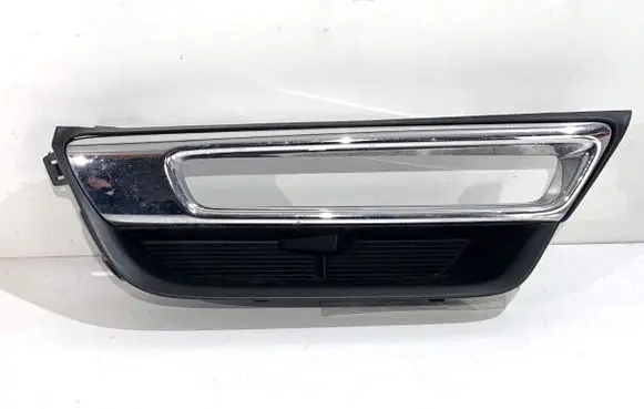 Honda CR-V Front bumper lower grill 71107TNYG0