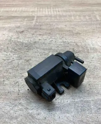 BMW 5 E60 E61 Turbo solenoid valve 7796634