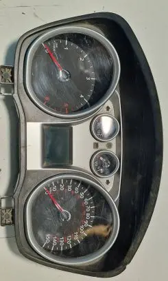 Ford C-MAX I Speedometer (instrument cluster) VP8V4F10A855A