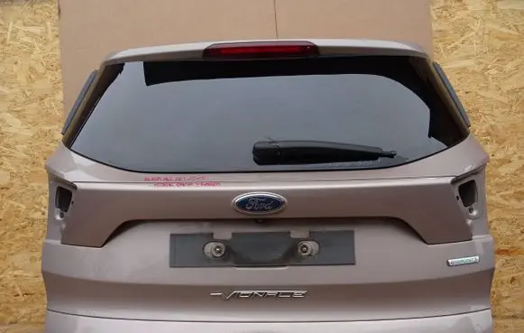 Ford Kuga II Truck tailgate 