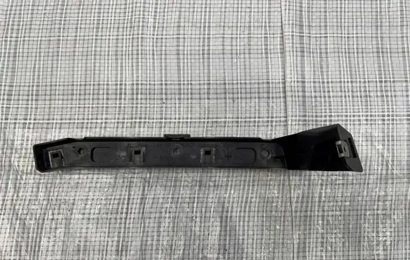 Maserati Grecale Rear bumper mounting bracket 670157266