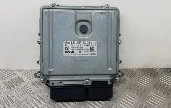 Mercedes-Benz E W211 Engine control unit/module A6421501379 0281012025