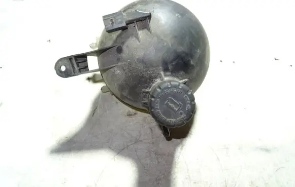 Mercedes-Benz B W245 Coolant expansion tank/reservoir 1695000149