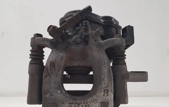 Nissan Qashqai Rear brake caliper 32353310C