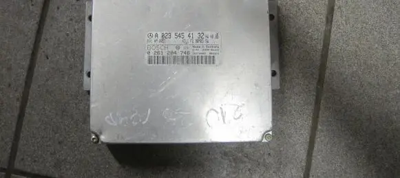 Mercedes-Benz CLK A208 C208 Engine control unit/module A0235454132