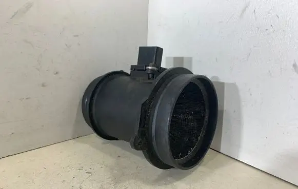 Audi A6 S6 C6 4F Mass air flow meter 059906461K