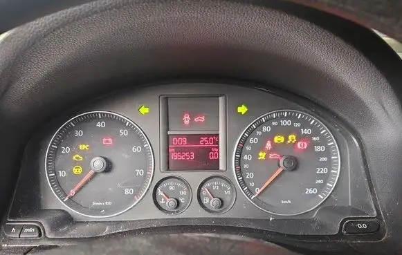 Volkswagen Jetta V Speedometer (instrument cluster) 1K0920853G IMPRK1610221