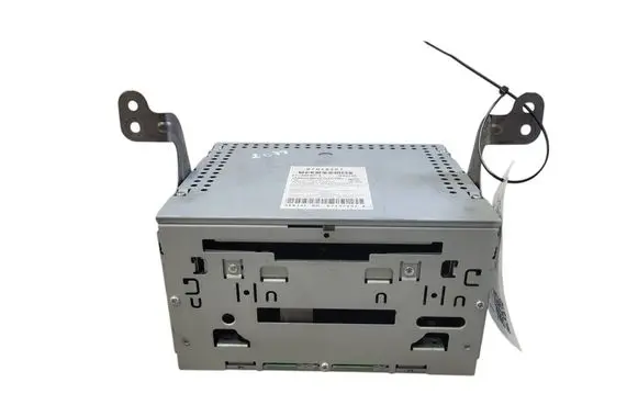 Citroen C-Crosser Radio/CD/DVD/GPS head unit 8701A261 DY3W69U3 34U245