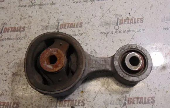 Honda CR-V Engine mount bracket 089007