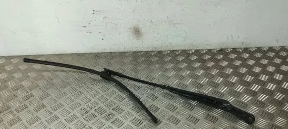 Citroen C5 Front wiper blade arm